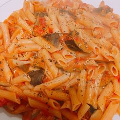 Creamy tomato penne A picture of Creamy tomato penne.