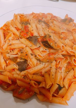 A picture of Creamy tomato penne.