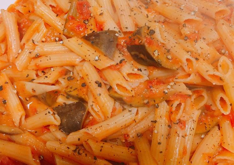 Creamy tomato penne