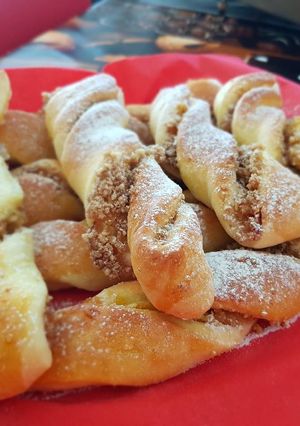 Almás, diós csavart recept fotója