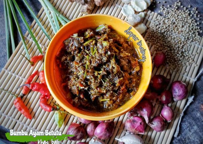 Bagaimana Menyiapkan Bumbu Ayam Betutu yang Bikin Ngiler