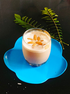 A picture of Babugosha (Indian pear 🍐🍐) juice 😋.