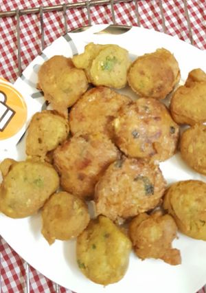 A picture of Aluu ki kachorian.