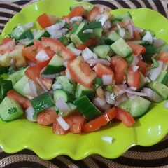 A picture of Kachomar salad.