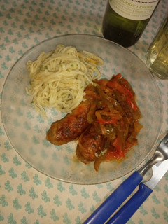 Una foto de Fideos con pesto