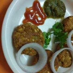 A picture of #Masoor-daal vada.