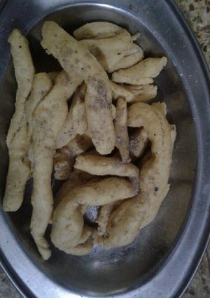 વણેલા હિંગરસ ગાંઠીયા રેસીપી મુખ્ય ફોટો