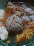 Cuanki dengan minyak bawang putih