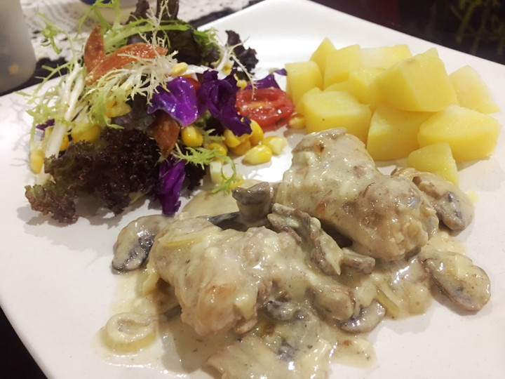 Cara Buat Creamy Chicken Mushroom (Ayam masak kream kental) Simpel