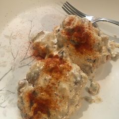 Crab meat cakes A picture of Crab meat cakes.