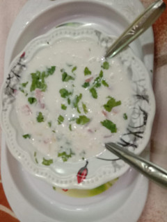 सैलेड रायता(salad raita recipe in hindi) रेसिपी मुख्य फोटो