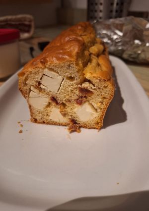 Une photo de Cake tomate confite vache qui rit