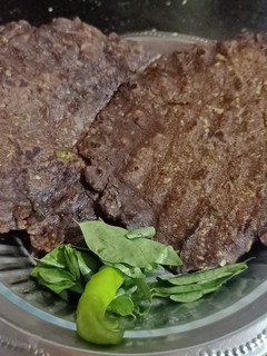 சத்தான கேழ்வரகு அடை (Kelvaragu adai recipe in tamil) செய்முறை முக்கிய புகைப்படம்