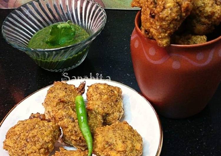 Teach Your Children To Mix Lentil Fritters /Mix Dal Mangode