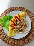 Omelette and Caramelized Onion