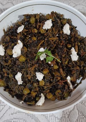 A picture of Methi matar masala.