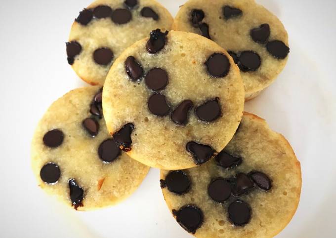 Galletas de banana fáciles y ricas con chips de chocolate Receta de geri :  @ en Instagram- Cookpad