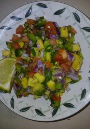 A picture of VashBake Mango Salsa.