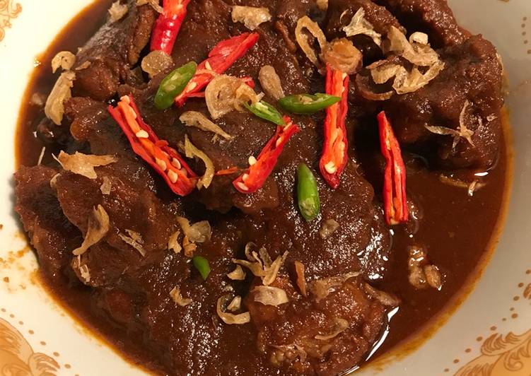 How to Prepare Perfect Semur daging pedas