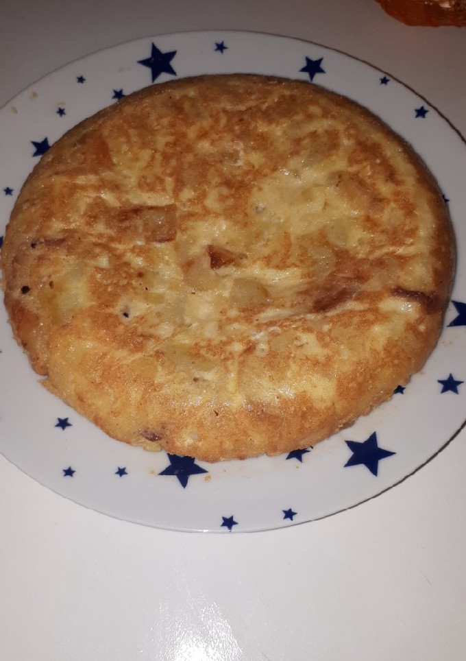 Una foto de Tortilla de patata🥔🥚🧅