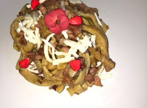 Una foto de Tagliatelle alla carbonara (Tallarines a la carbonara)