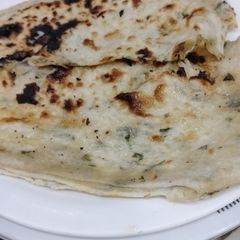 A picture of Butter naan.