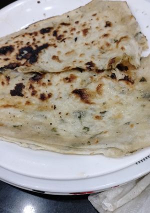 A picture of Butter naan.