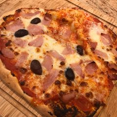 A picture of Pizza recipe including how to make the base.
