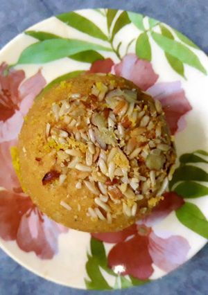 A picture of Besan laddu.