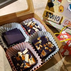 A picture of Ube Fudge.