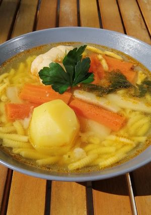 Húsleves gazdagon recept fotója