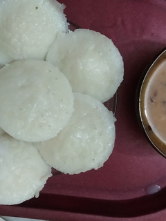 ઈડલી સાંભાર(Idli sambhar recipe in Gujarati) રેસીપી મુખ્ય ફોટો