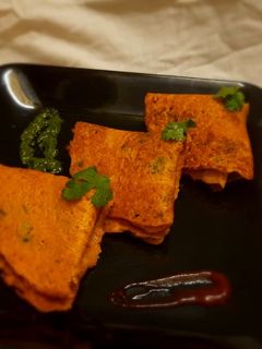 બેસન ના ચીલા (Besan Chila Recipe In Gujarati) રેસીપી મુખ્ય ફોટો