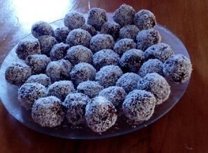 Una foto de Trufas de chocolate y galletas maría 🍪🍫!!!