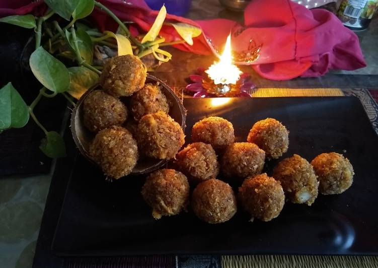 Fresh coconut palm jaggery ladoo