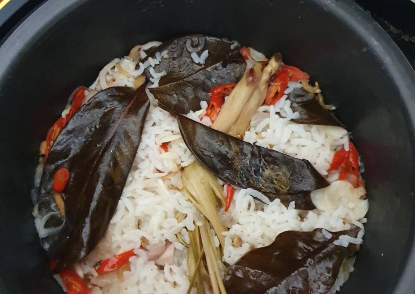 Bagaimana Menyiapkan Nasi liwet teri cumi Anti Gagal