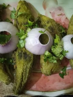बेसन का भरवा करेला (Besan ka bharva karela recipe in Hindi) रेसिपी मुख्य फोटो