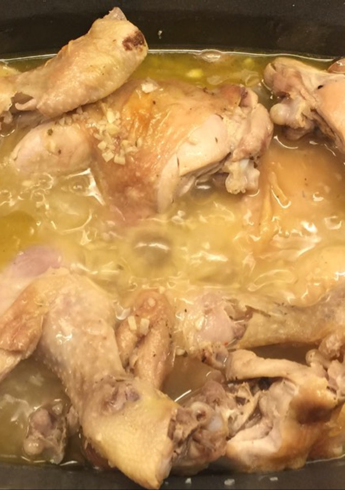 Una foto de Pollo al ajillo del conurbano