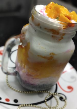 મેંગો ફાલુદો=mango faluda in Gujarati ) રેસીપી મુખ્ય ફોટો