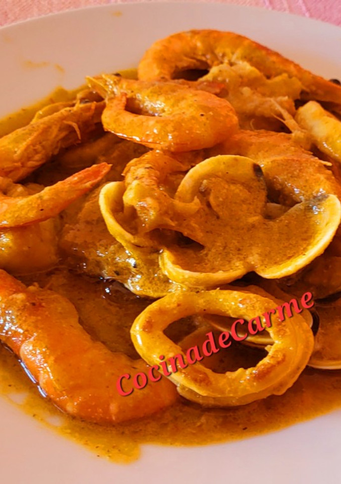 Una foto de Suquet de frutos del mar