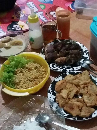 Anti Ribet, Memasak Ayam Bakar Bumbu Rendang Ala Happy Call Mama Tsabit Irit Untuk Jualan