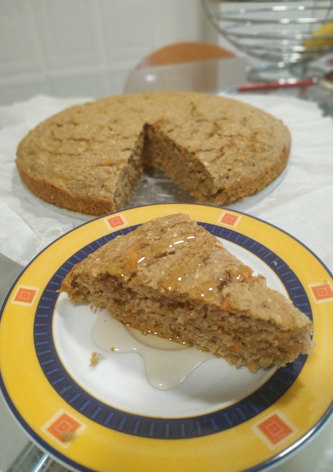 Una foto de Bizcocho de zanahoria con harina de avena sin azúcar