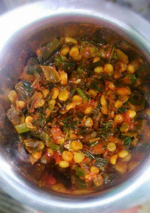 A picture of Pyaz ki patti aur chana dal sabzi (Bengal gram and spring onions dish).