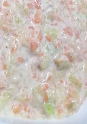 A picture of Coleslaw kfc style.