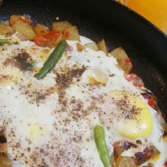 A picture of Afghani omelette.