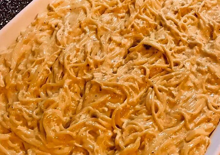 Steps to Prepare Homemade Easy Cheesy Baked Chicken Spaghetti