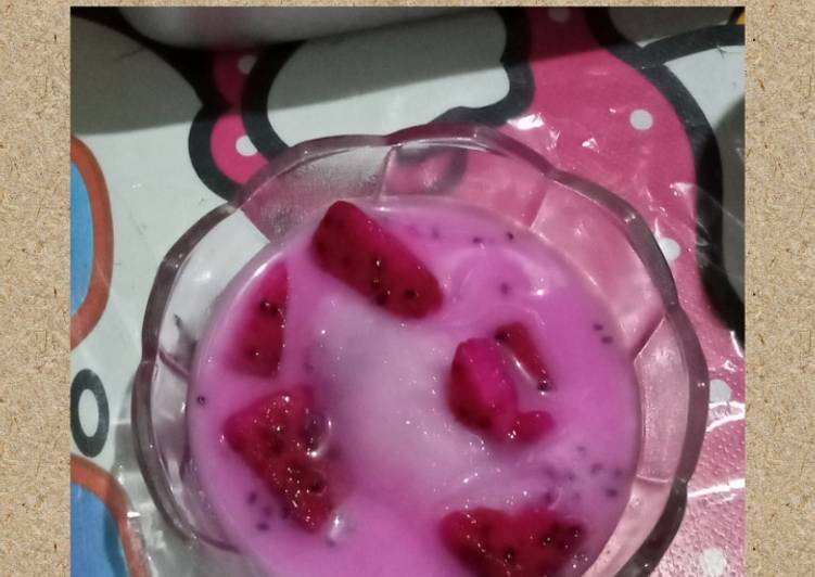 Sop buah naga kelapa muda