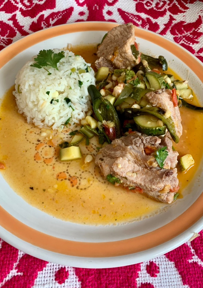 Una foto de Calabazas a la mexicana con carne de cerdo