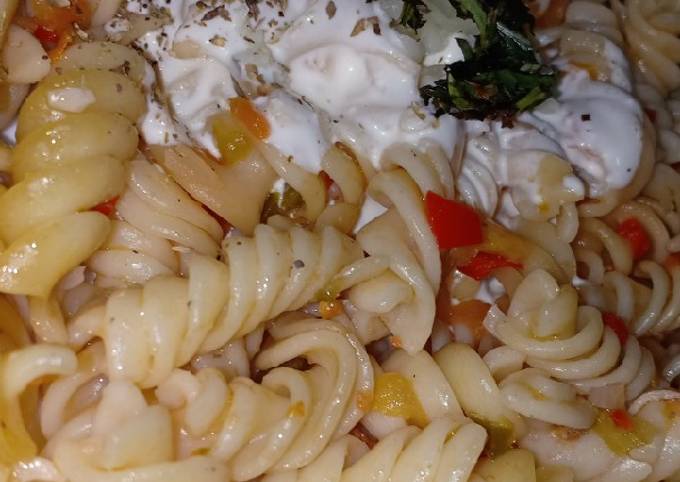 Patas With Tomato Sause And Sour Cream / Sour Cream Noodle ...