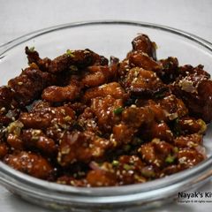 A picture of Crispy Seasame Chicken.